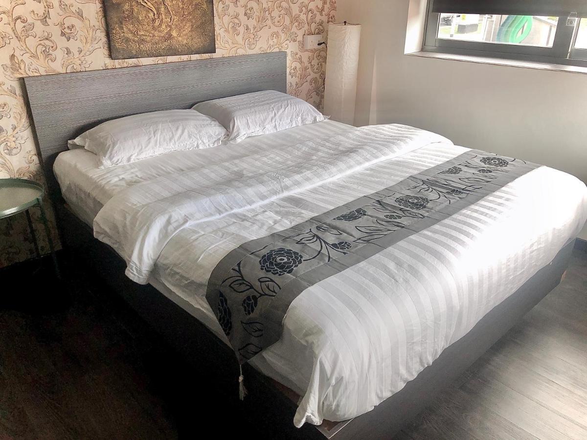 Jjh Serviced Apartments Near Serangoon Mrt Singapore Eksteriør bilde